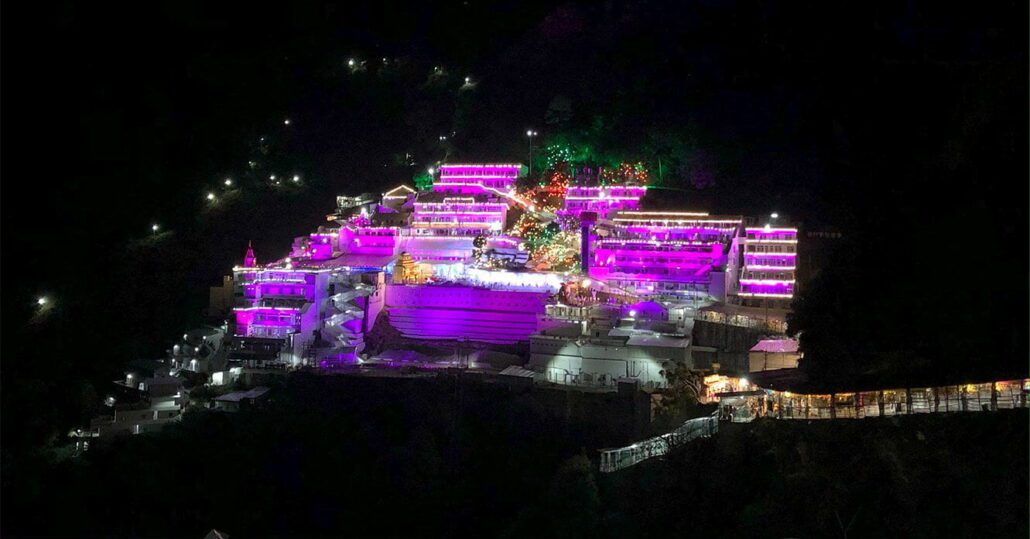 Shri Mata Vaishno Devi Yatra 46 Shri Mata Vaishno Vaishno Devi Yatra